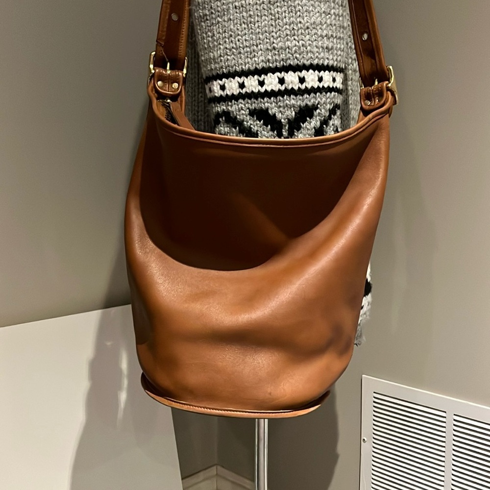 Coach Large Bucket Bag 👜